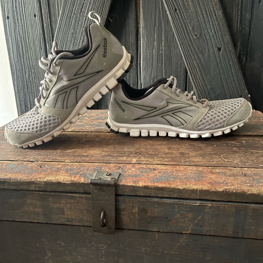 Reebok Gray and White Athletic Shoes with Breathable Mesh